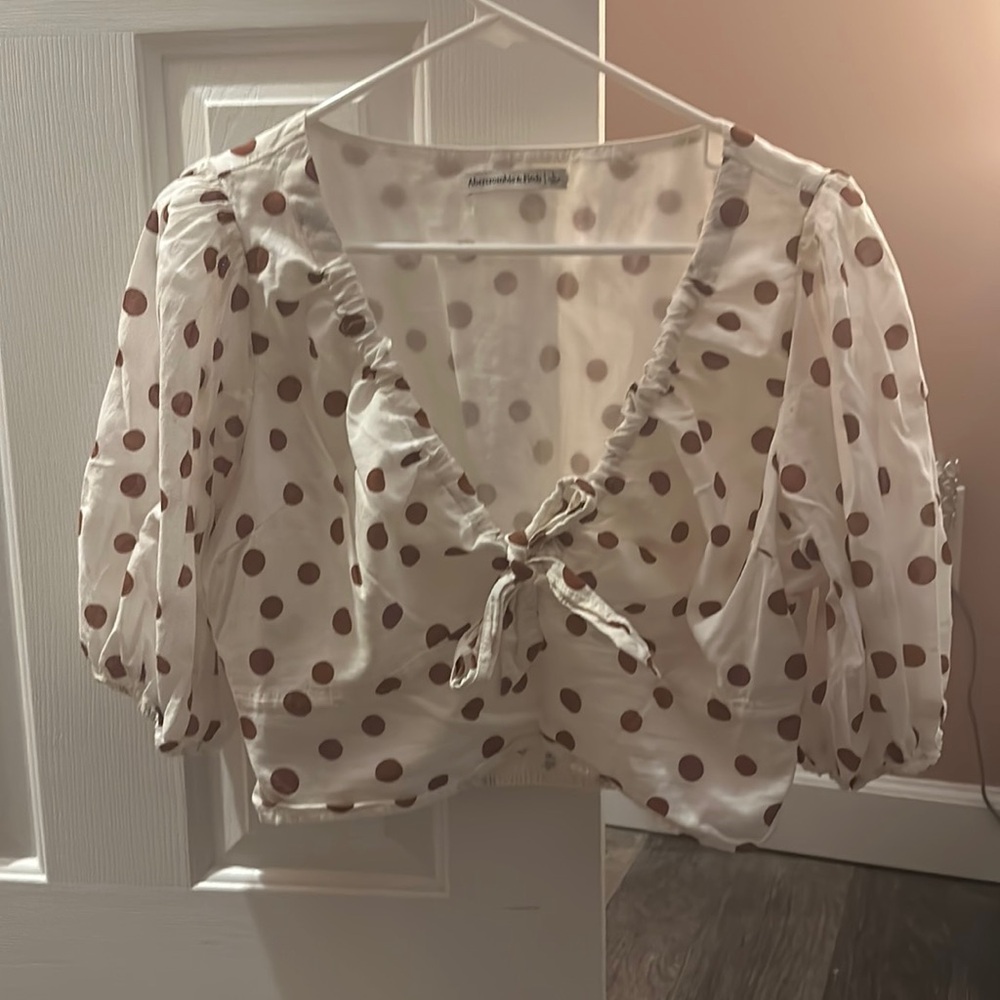 Abercrombie and Fitch polka dot v-neck bow tie top
